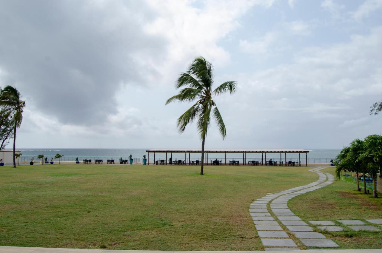 Jumeirah Beachfront Mombassa Buitenkant foto