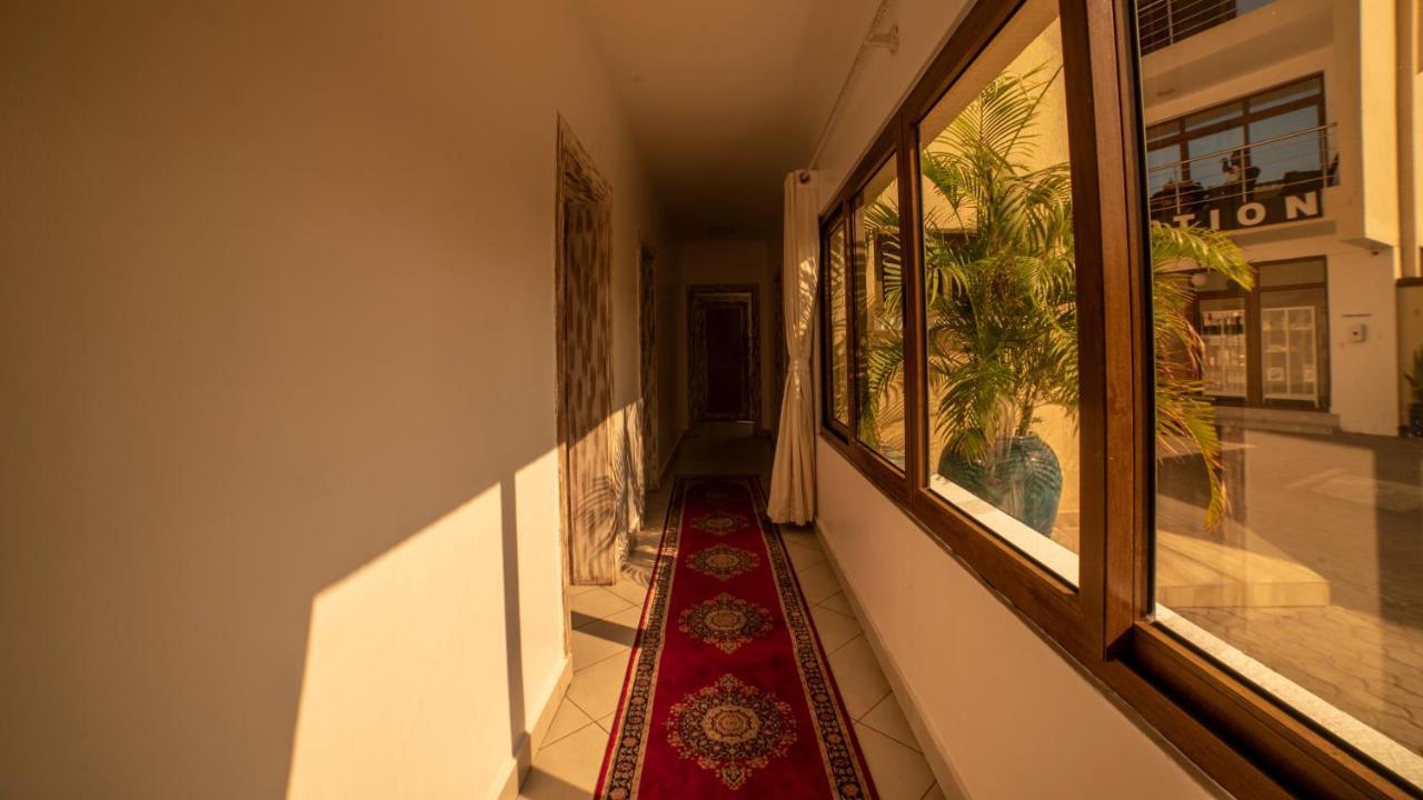 Jumeirah Beachfront Mombassa Buitenkant foto
