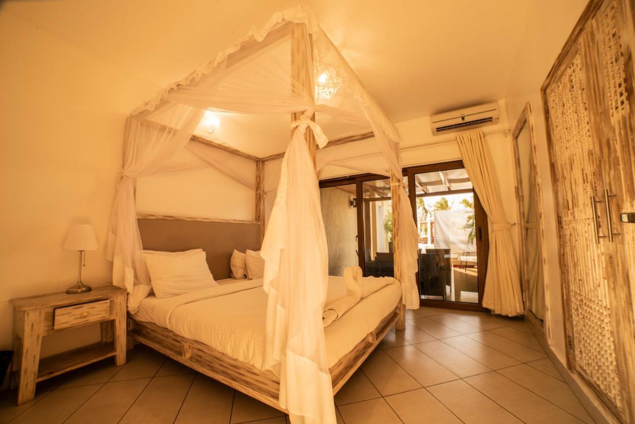 Jumeirah Beachfront Mombassa Buitenkant foto