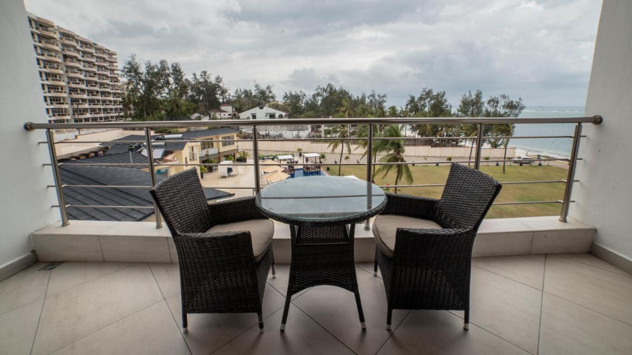 Jumeirah Beachfront Mombassa Buitenkant foto