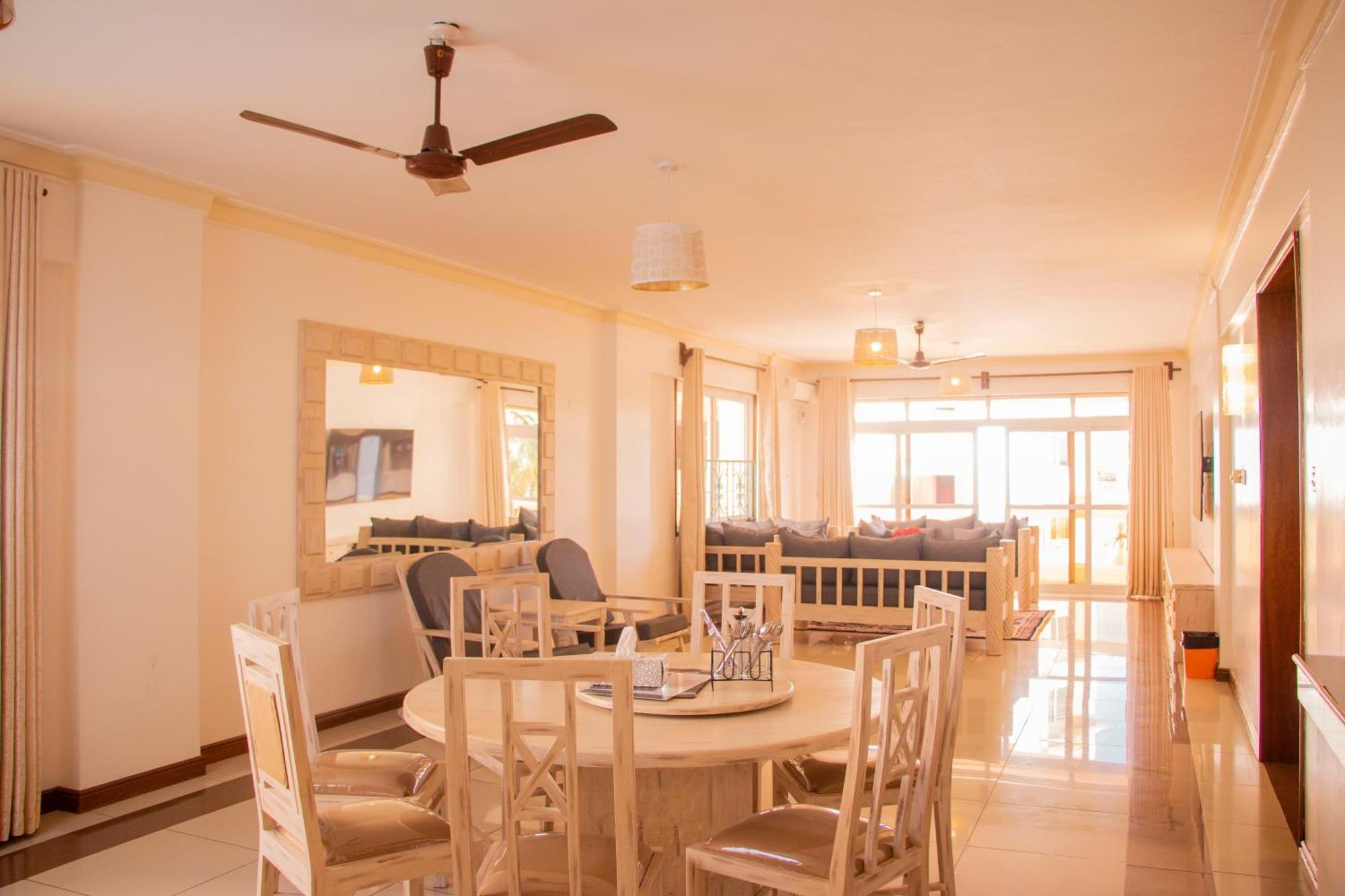 Jumeirah Beachfront Mombassa Buitenkant foto